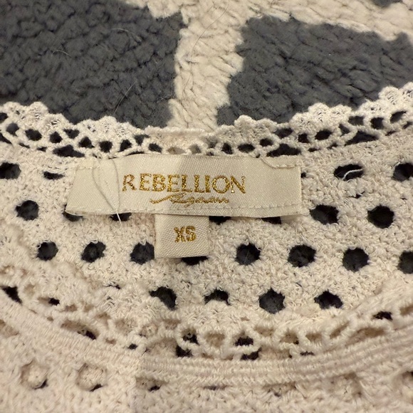 Rebellion Cream Crochet Lace Blouse - Picture 5 of 6